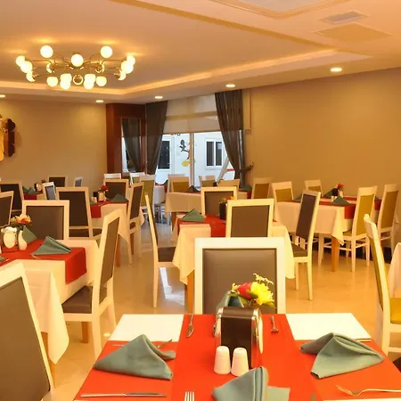 Palm World & Отель 5*