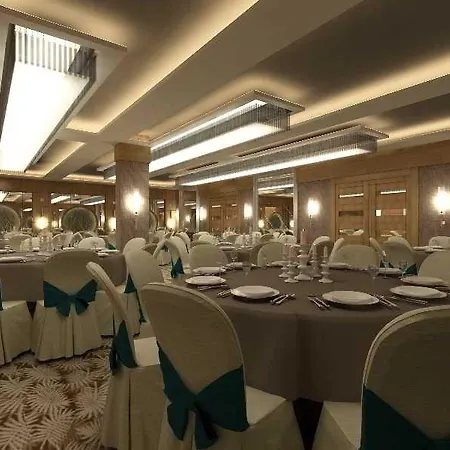 Otel Palm World &