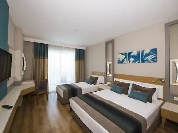 Palm World & Hotel 4*