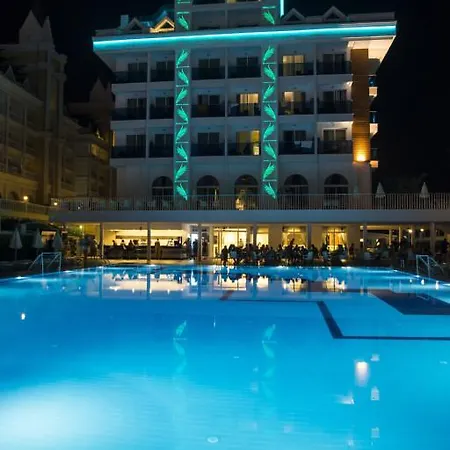 Palm World & Hotel
