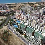 Palm World & Szálloda Side