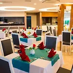 Palm World & 5*