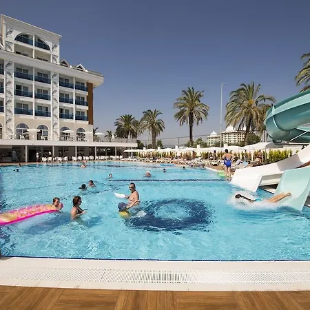 Palm World & Hotel